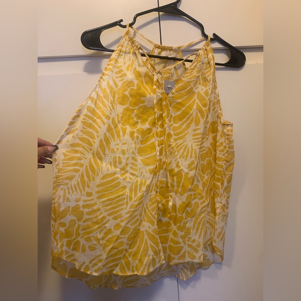 Ann Taylor Loft sheer lightweight Tank Top